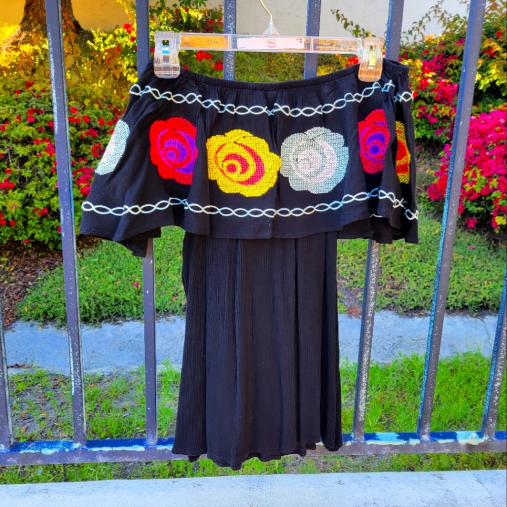 Floral Embroidered Blouse